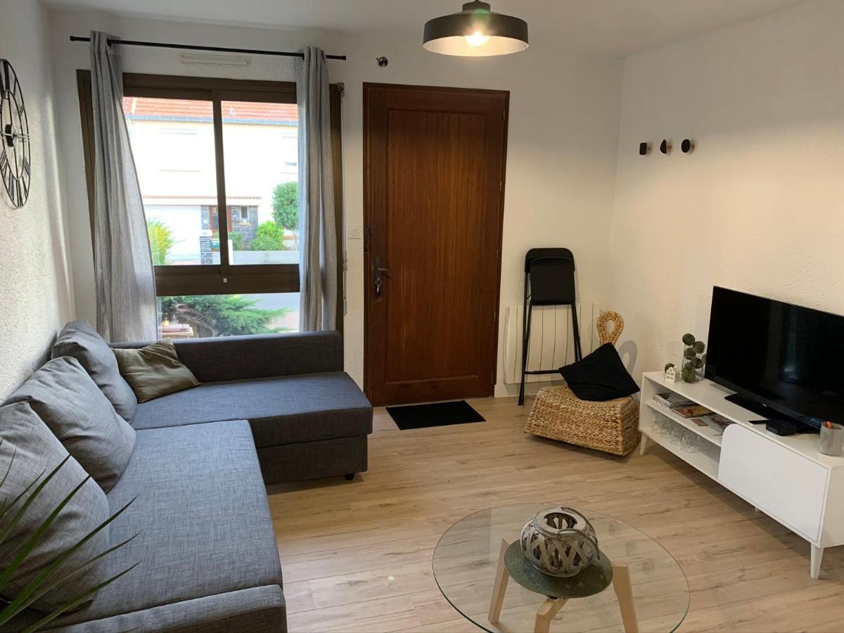 Renove Et Moderne Au Sacre Coeur Apartment *